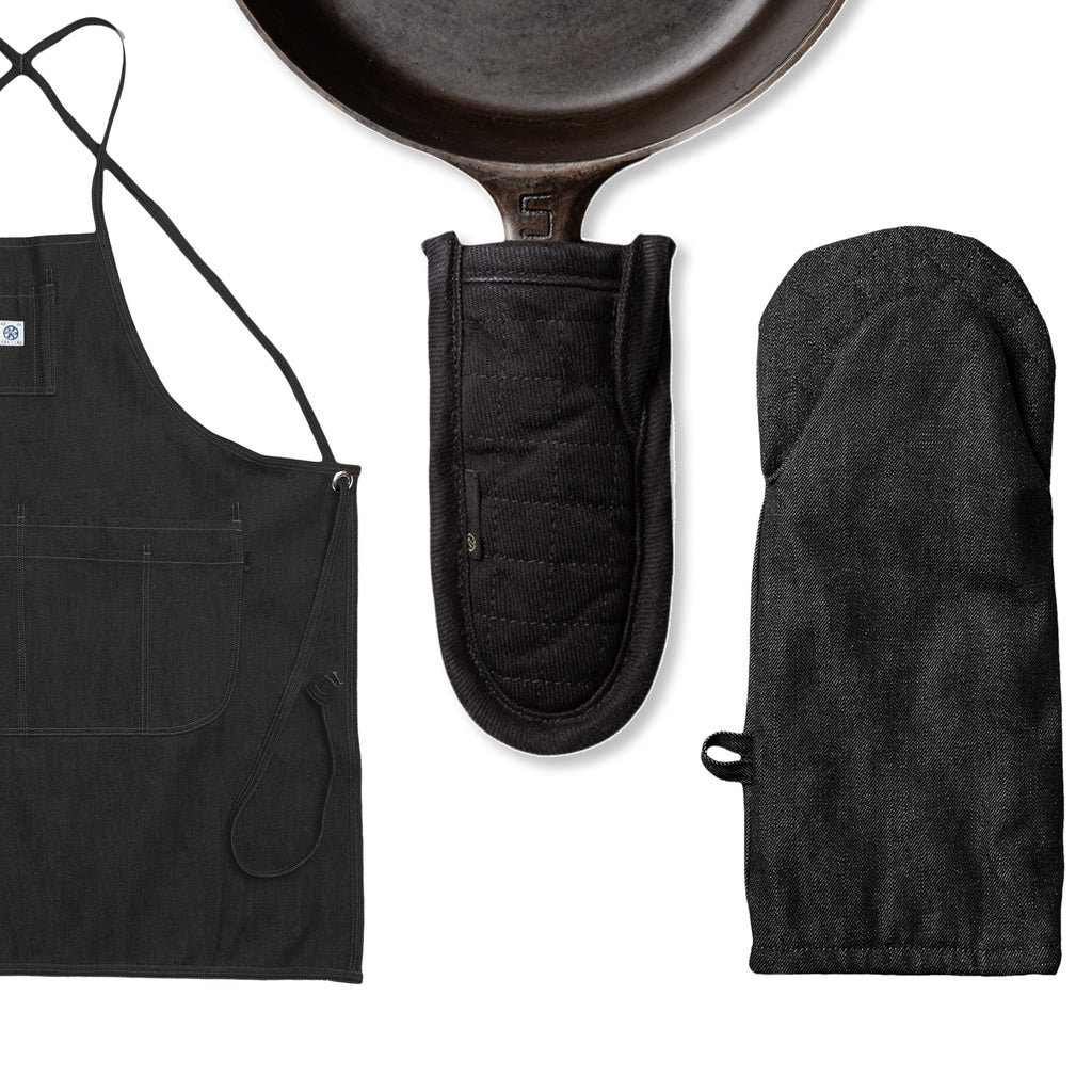 BUNDLE - CLASSIC APRON, OVEN MITT AND PAN HANDLE HOLDER (BLACK)