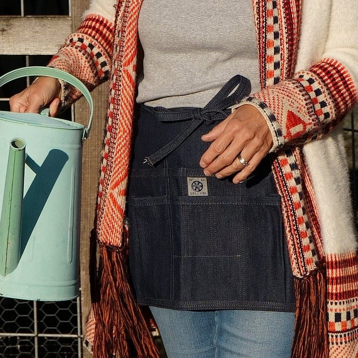 THE WAIST APRON
