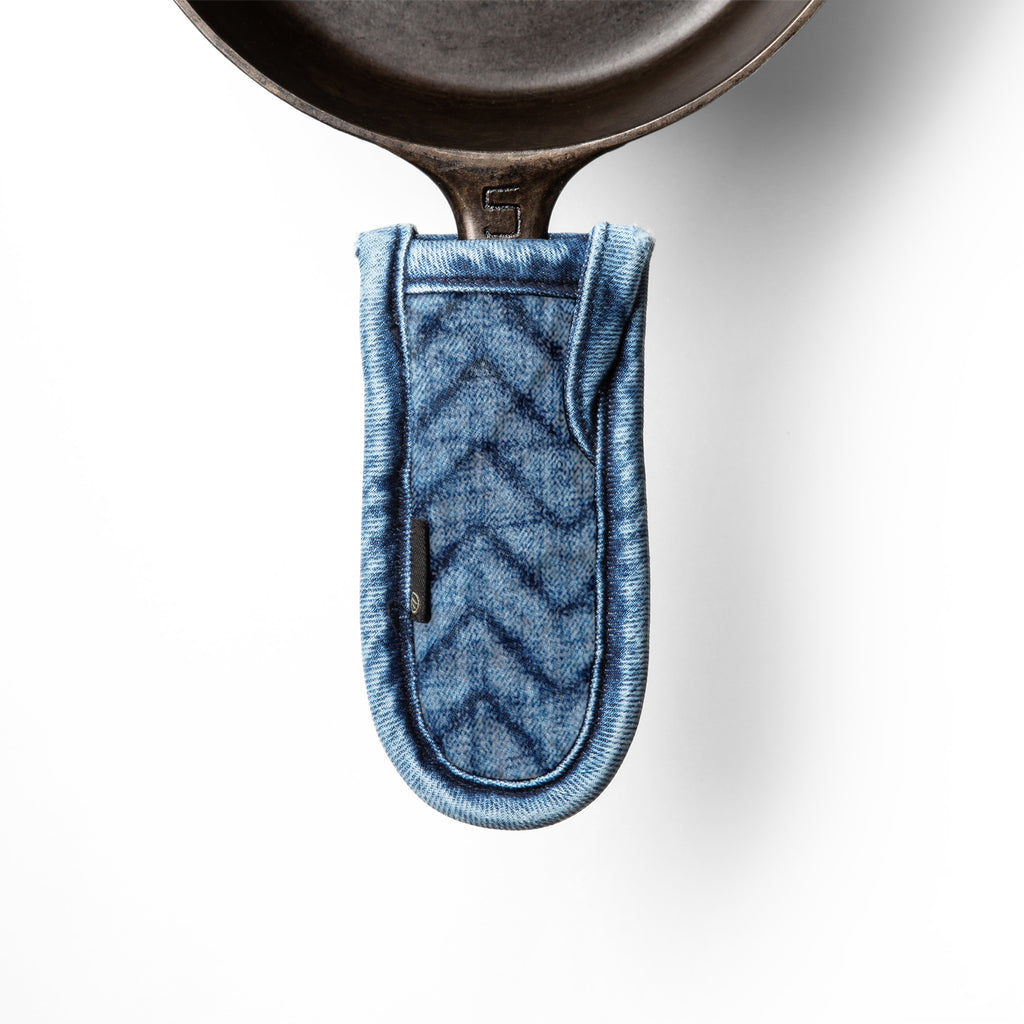 HERRINGBONE PAN HANDLE HOLDER